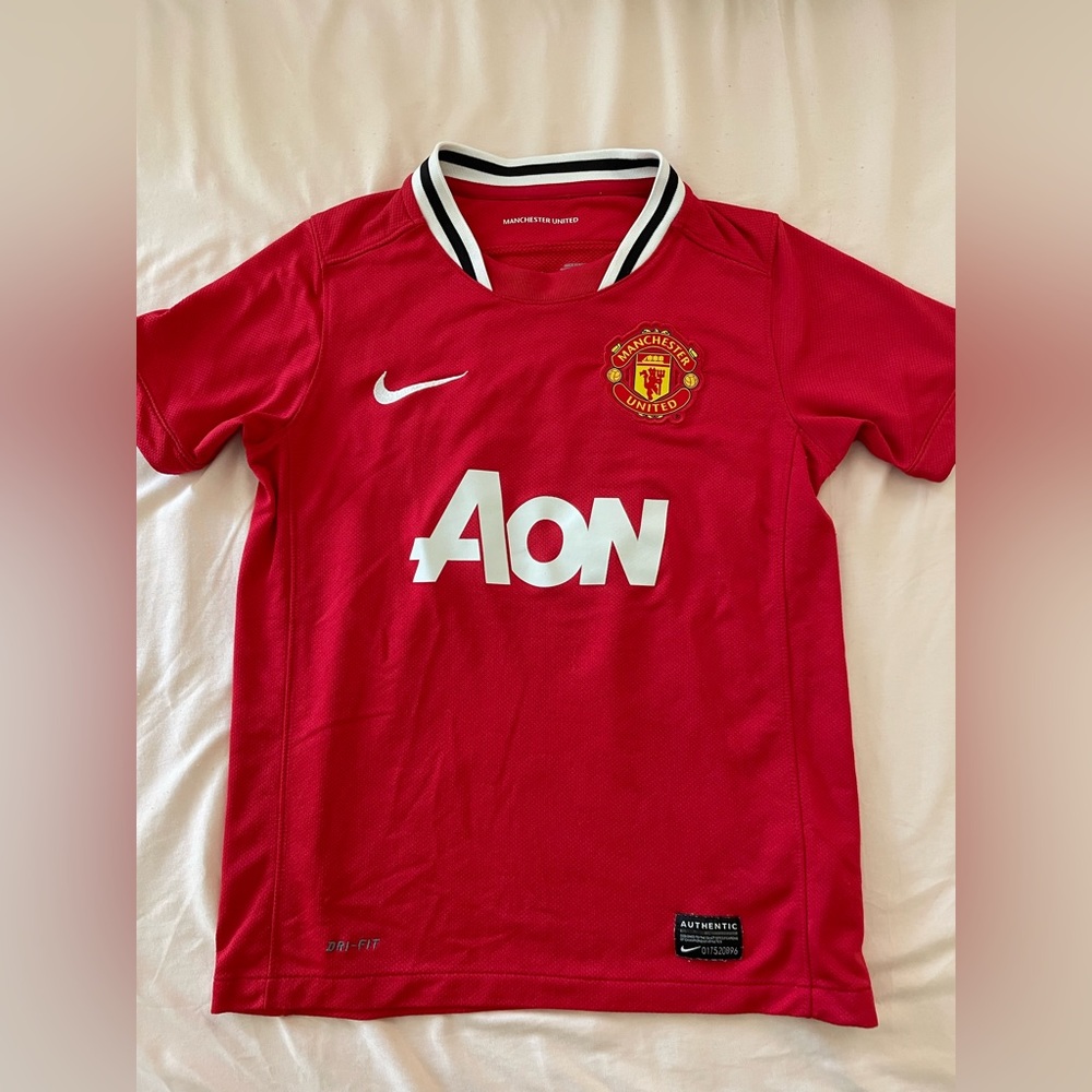 Manchester United Youth soccer jersey (Dri-fit)